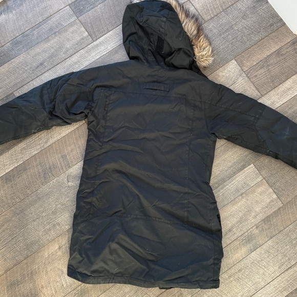 Fjällräven Black Parka with Fur Hood - Picture 14 of 16